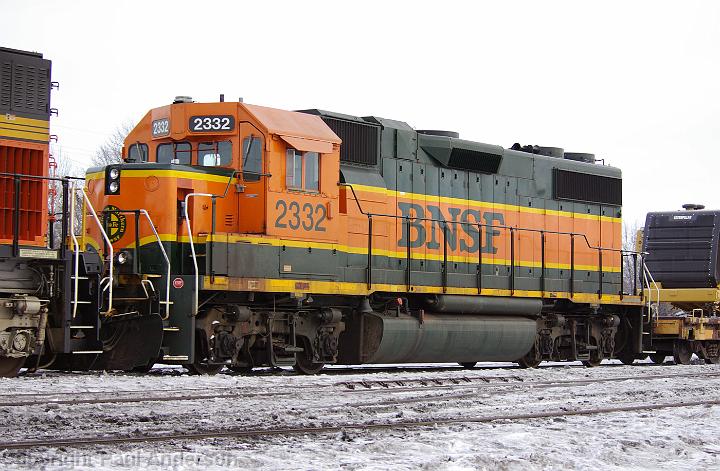 BNSF 2332 - GP38-2.jpg